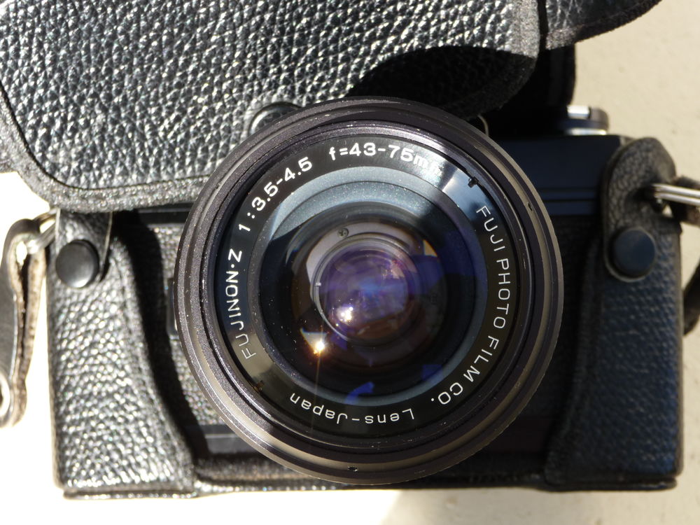 APPAREIL PHOTO ARGENTIQUE FUJICA AZ-1
Photos/Video/TV