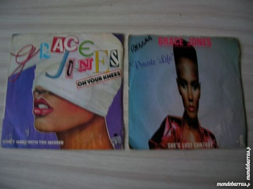 45 TOURS GRACE JONES - LOT ou &agrave; l'Unit&eacute; CD et vinyles