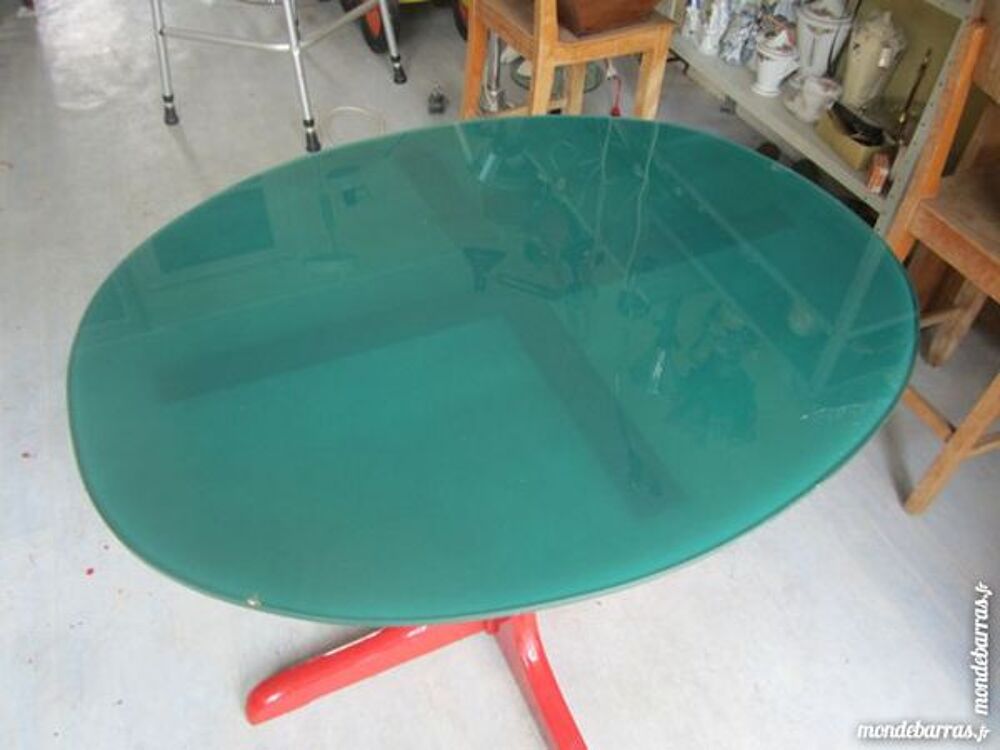table ovale design relooqu&eacute;e Meubles