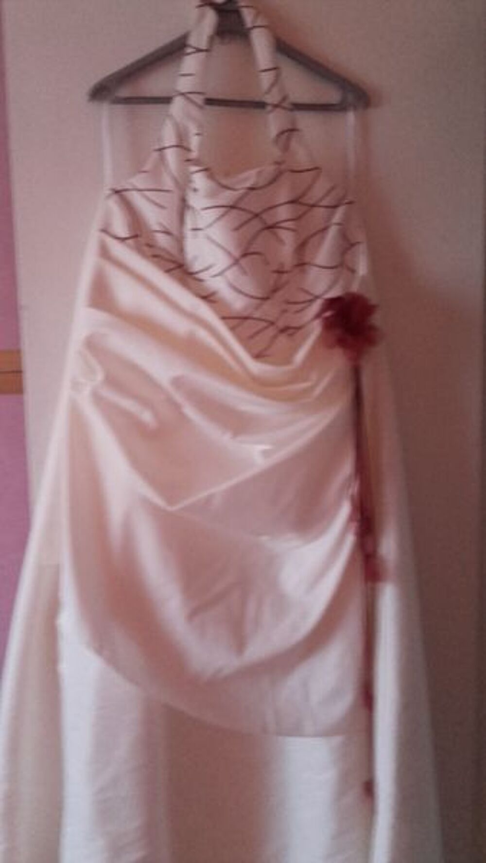 jolie robe de mari&eacute;e Vêtements