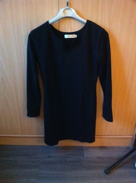 Pull Long Noir Taille 34 Dcollet 3 Nancy (54)