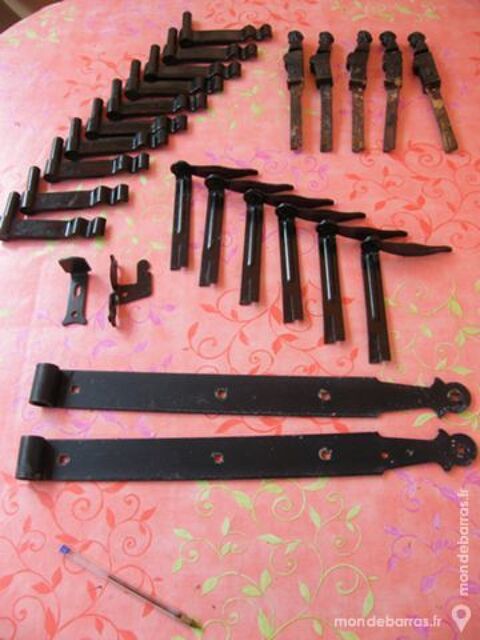 Lot quincaillerie pour volet bois 10 Livin (62)