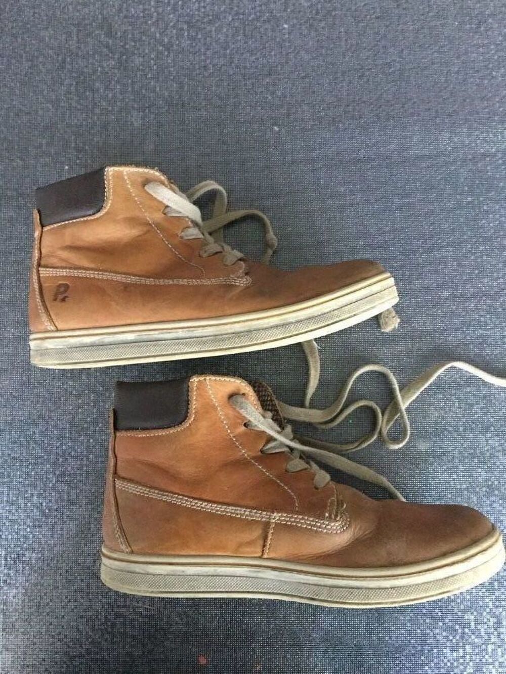 Bottines en cuir PRIMIGI (T.32) Chaussures