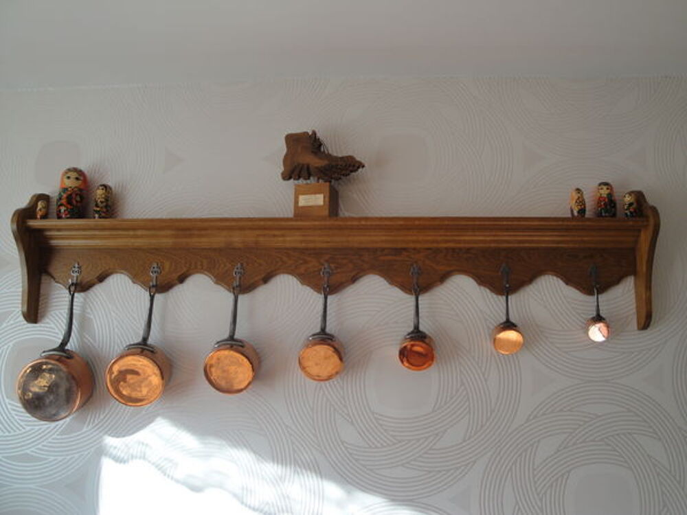 &eacute;tagere porte-casseroles Décoration
