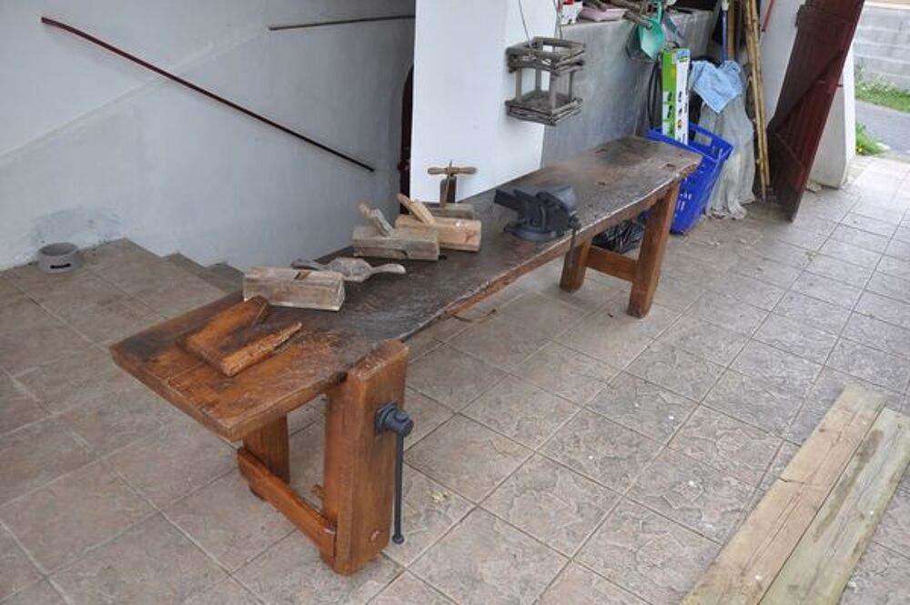 Etabli ancien de meunuisier Décoration