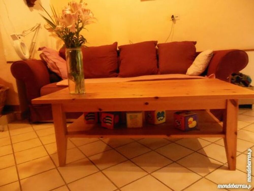 Table de salon en pin massif Meubles