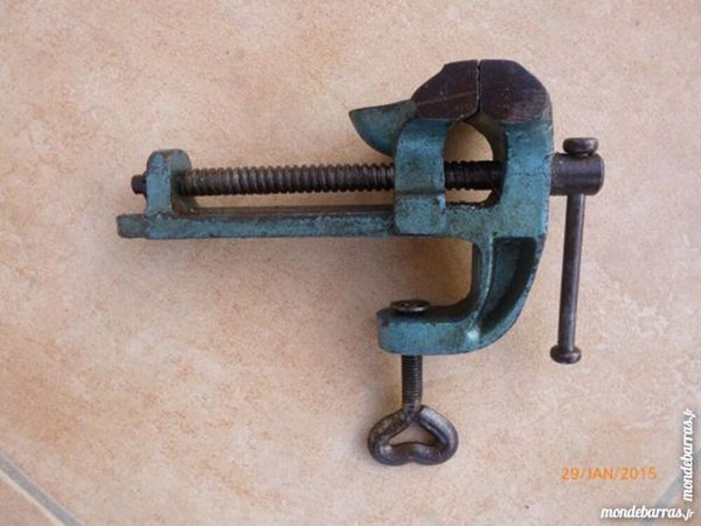 &Eacute;tau de table Bricolage