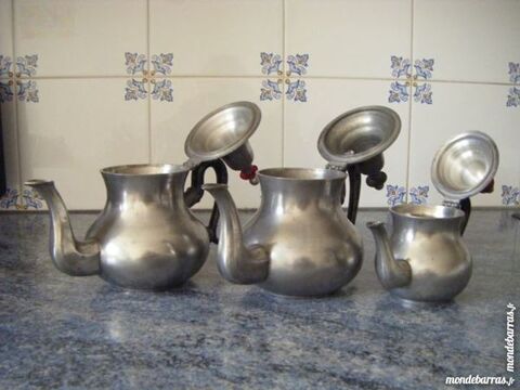 lot de  de verseuses  th en eteint veritable 80 Lespignan (34)