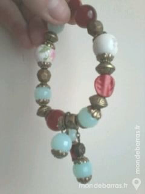 BIJOU FANTAISIE BRACELET NEUF AVEC PERLES 5 Saint-Martin-au-Lart (62)