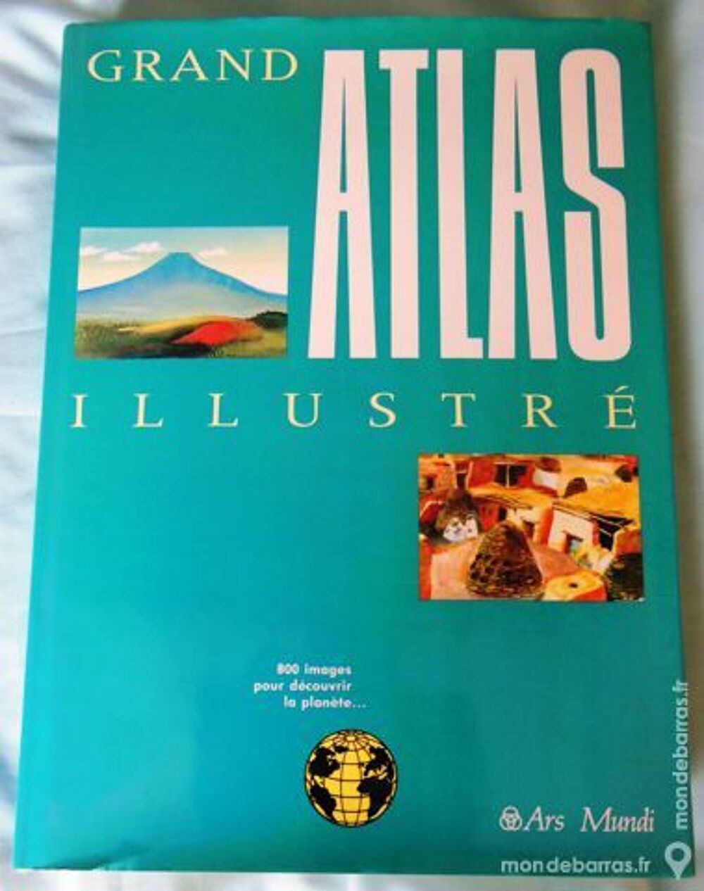 GRAND ATLAS ILLUSTRE Livres et BD
