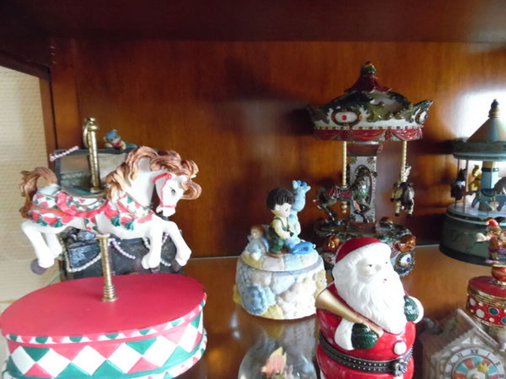 boites &agrave; musique, NEUVES Décoration