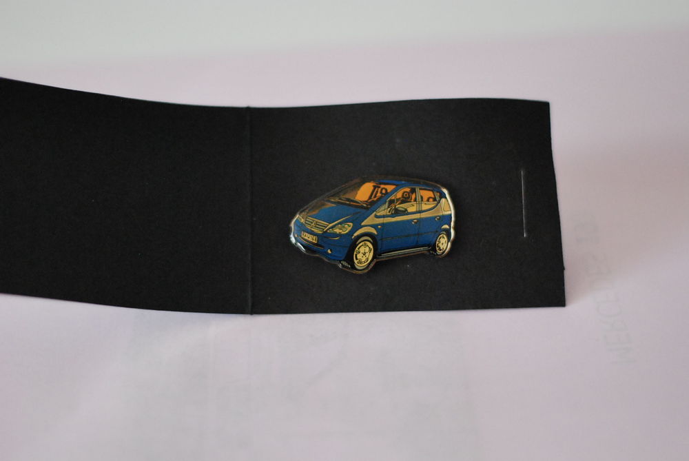 pin's mercedes 