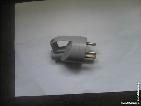 fiche mle 20A 2 ples + terre avec anneau 7 Noyelles-ls-Vermelles (62)