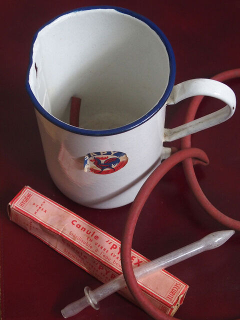 ANCIEN POT A LAVEMENT COMPLET AVEC CANULE 22 Fontaine-toupefour (14)