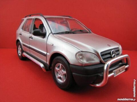 Mercedes ML320 gris 1/18 Maisto Neuf sans boite 19 Gunes (62)