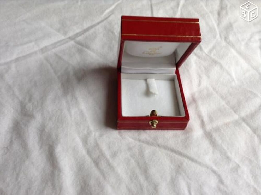 Bo&icirc;te &agrave; bague Bijoux et montres