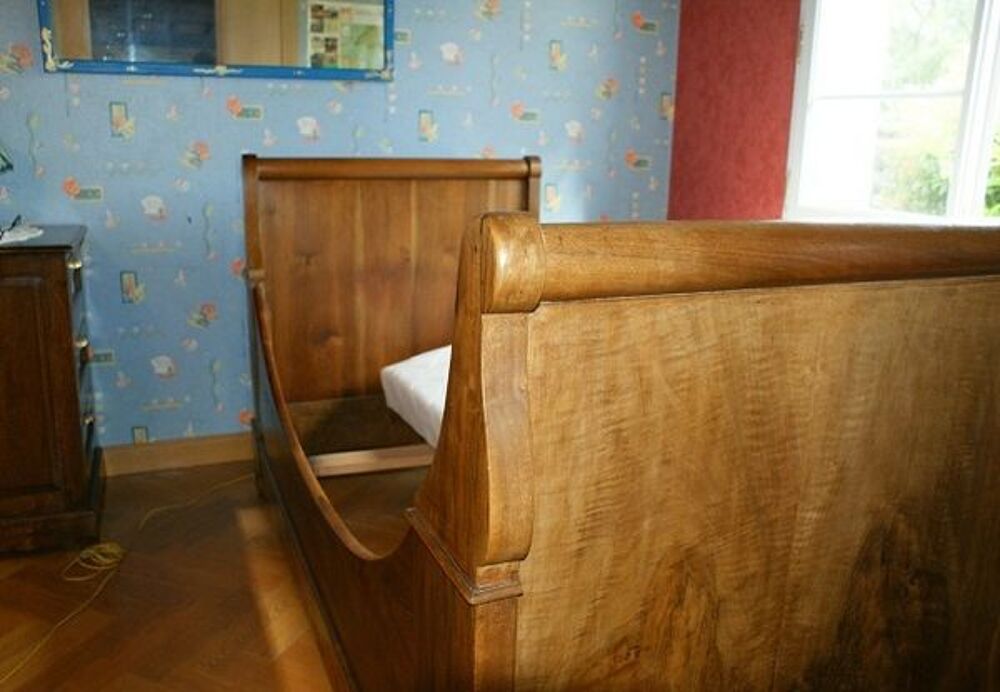 Lit Ancien Noyer une place Meubles