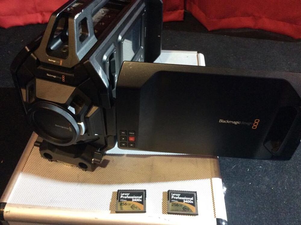 Blackmagic URSA 4,6K EF Photos/Video/TV