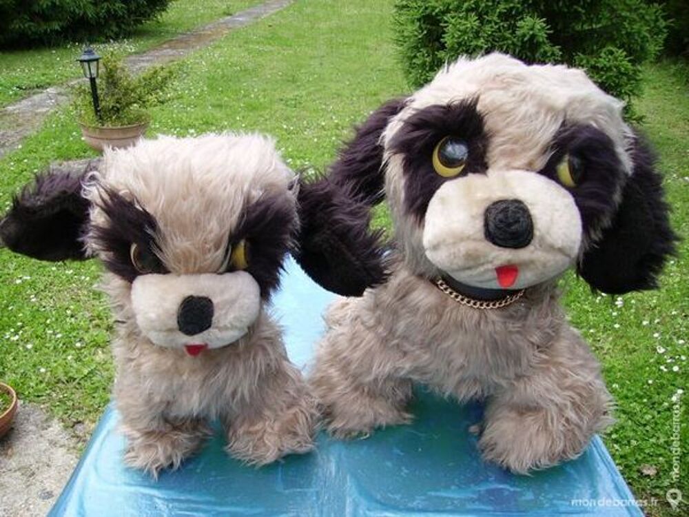 COUPLE DE PELUCHE &laquo; CHIENS &raquo; Jeux / jouets
