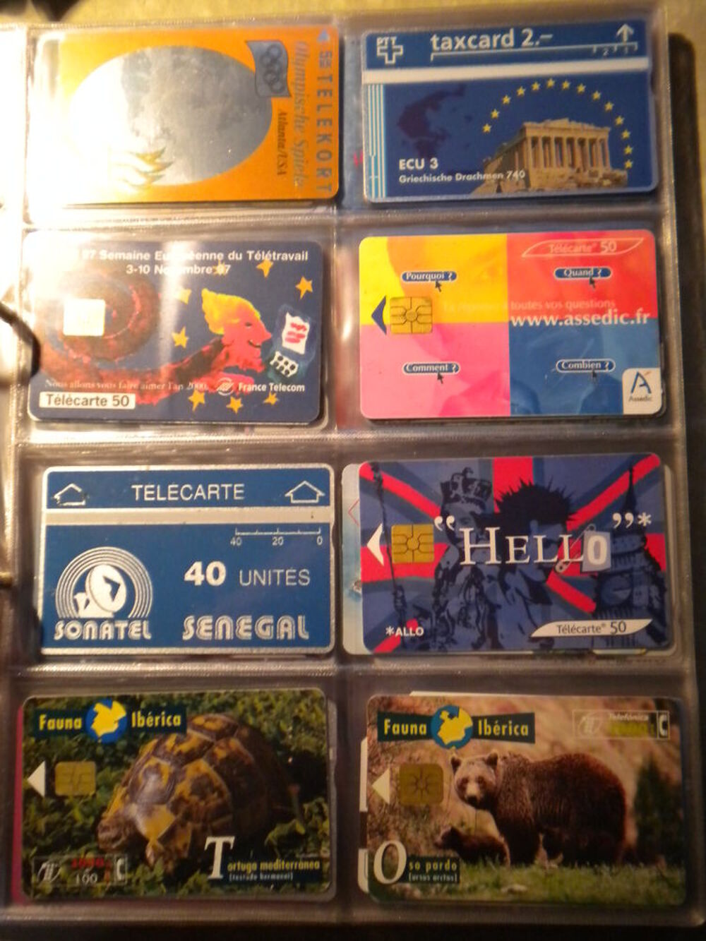 COLLECTION de 176 TELECARTES DU MONDE 
