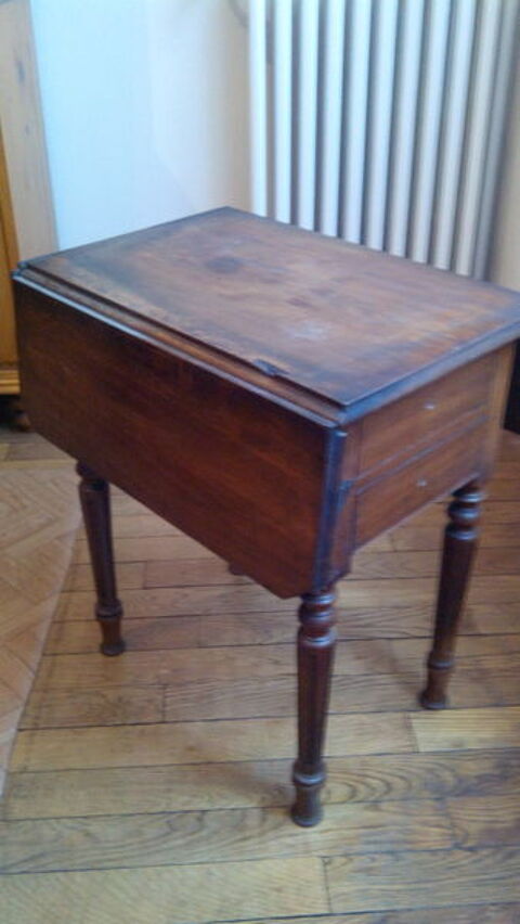 table nuit ancienne 0 S�vres (92)