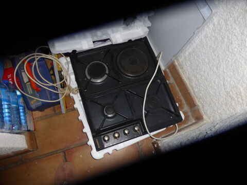 Plaque de cuisson rosieres 3 feux gaz 1 plaque lectrique 50 Villetelle (34)