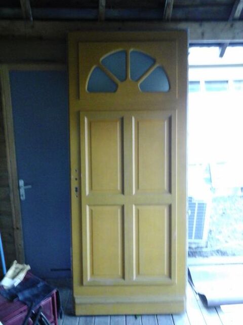 PORTE D'ENTREE 215X90 30 Saint-Nazaire (44)