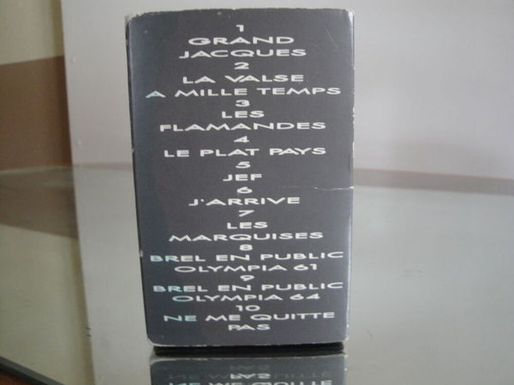 coffret de cassettes Jacques BREL CD et vinyles