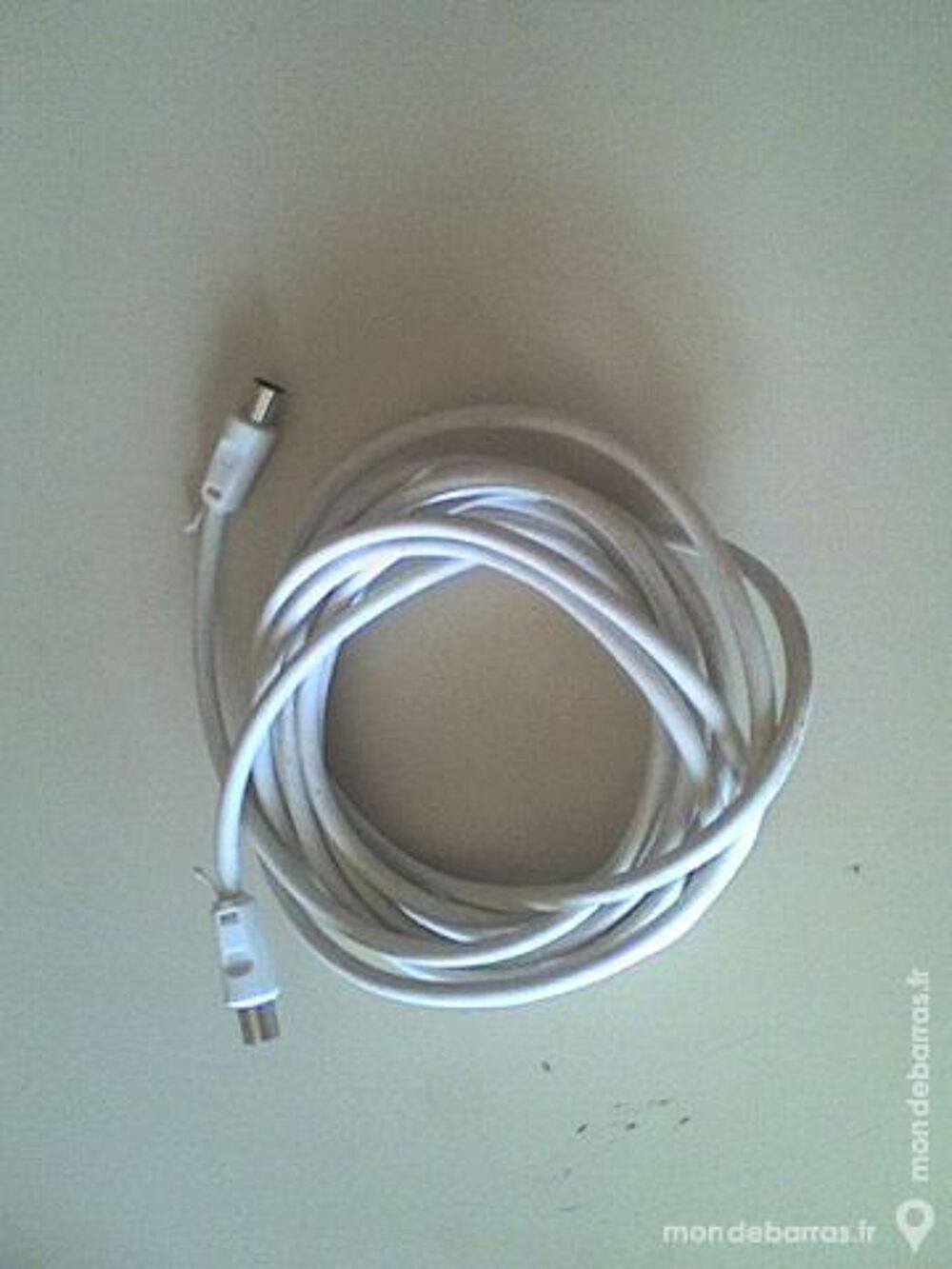 C&acirc;ble antenne blanc Photos/Video/TV