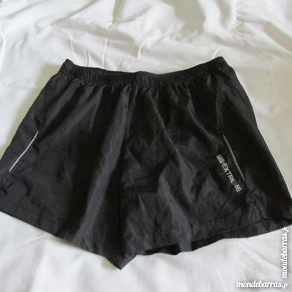 2 SHORTS COURT DE BAIN Taille 48/50 ou XL Vêtements