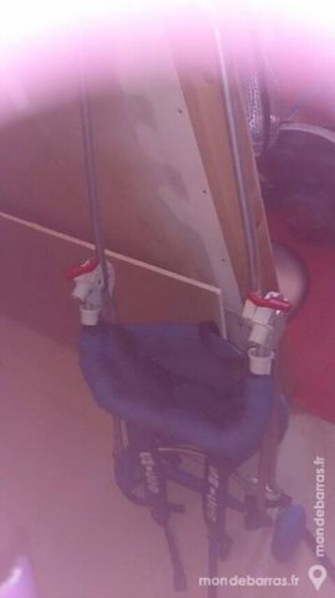 porte bb sur roulettes 1 Target (03)