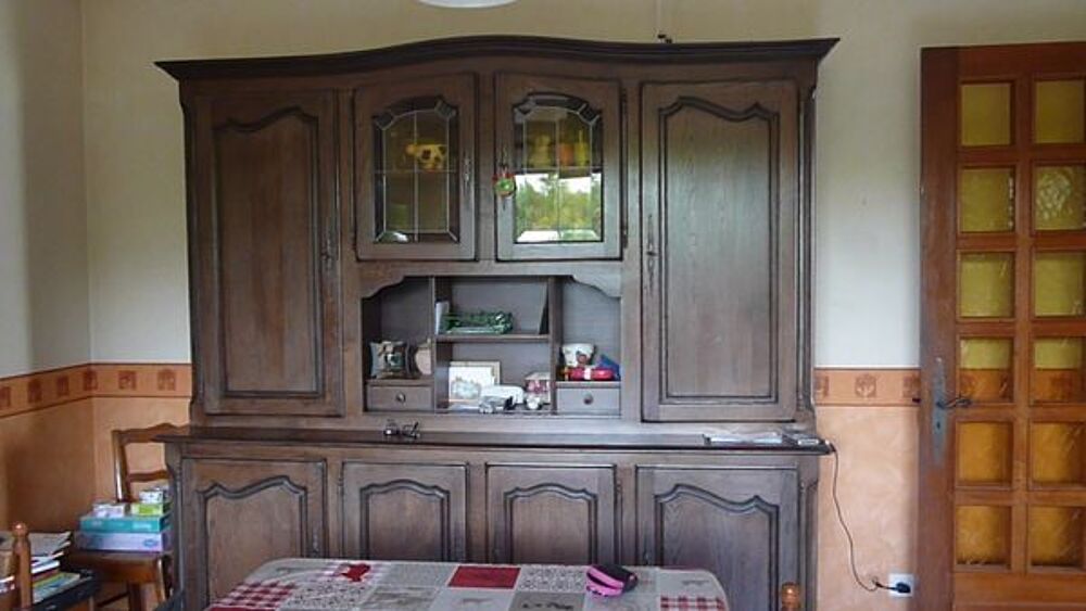 Buffet ch&ecirc;ne massif Meubles