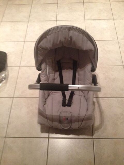 COSY RED CASTLE 40 Saint-Roch (37)