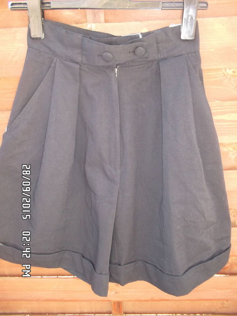SHORT NOIR*JUSTE 2E*KIKI60230 Vêtements