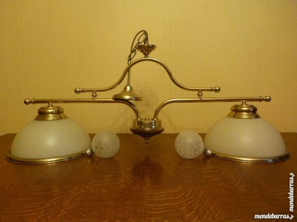 Double suspensions en laiton bois et verre opaque Décoration