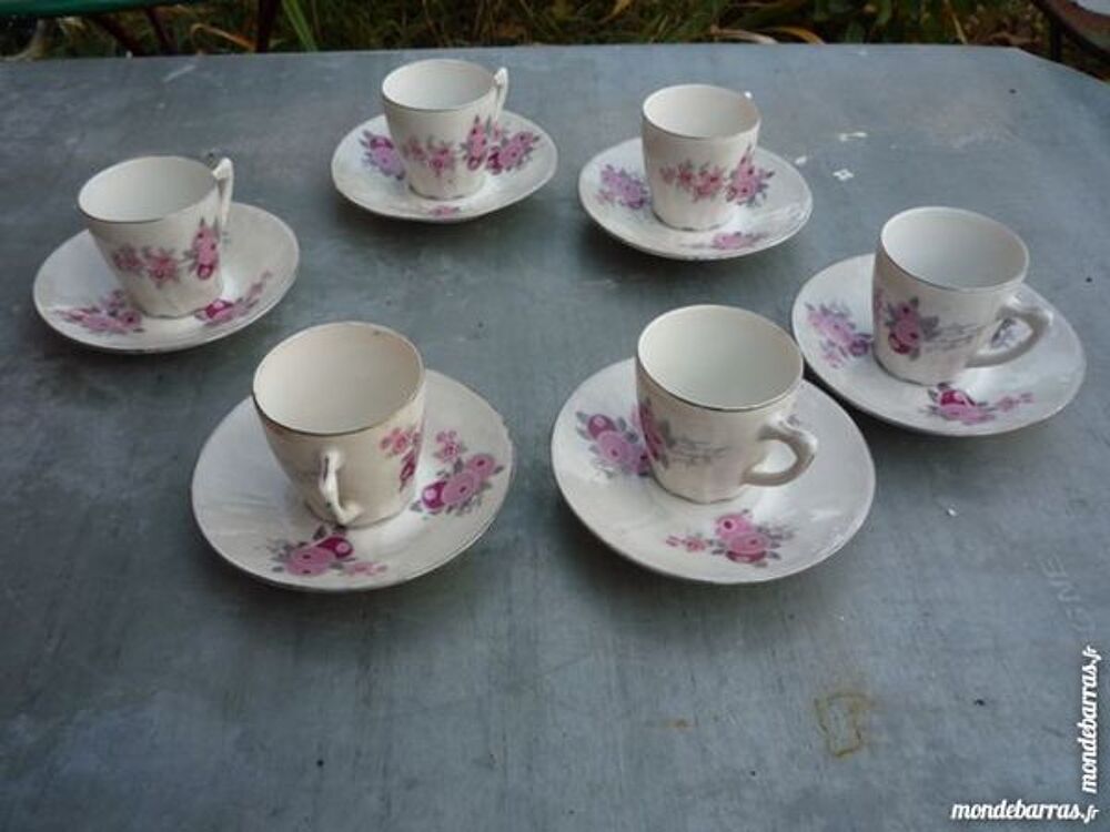 6 tasses &agrave; caf&eacute;/porcelaine de Limoges Cuisine