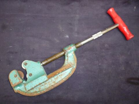 Coupe tube 90 mm 90 Cagnes-sur-Mer (06)