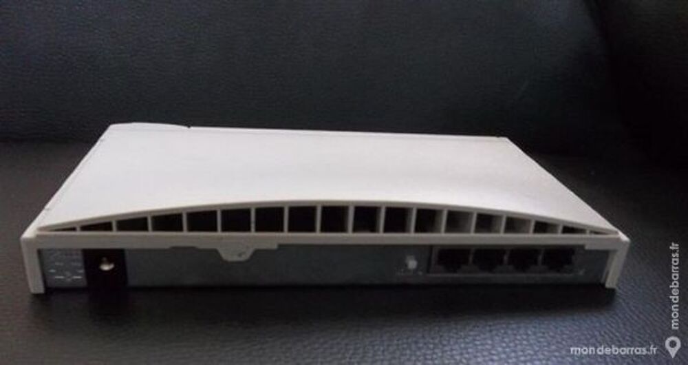 Hub 4 port 10baseT Matériel informatique