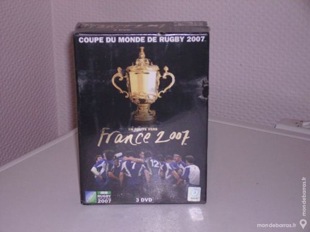 POUR AMATEUR DE SPORTS : LOT DE 8 DVD EN 2 COFFRET DVD et blu-ray