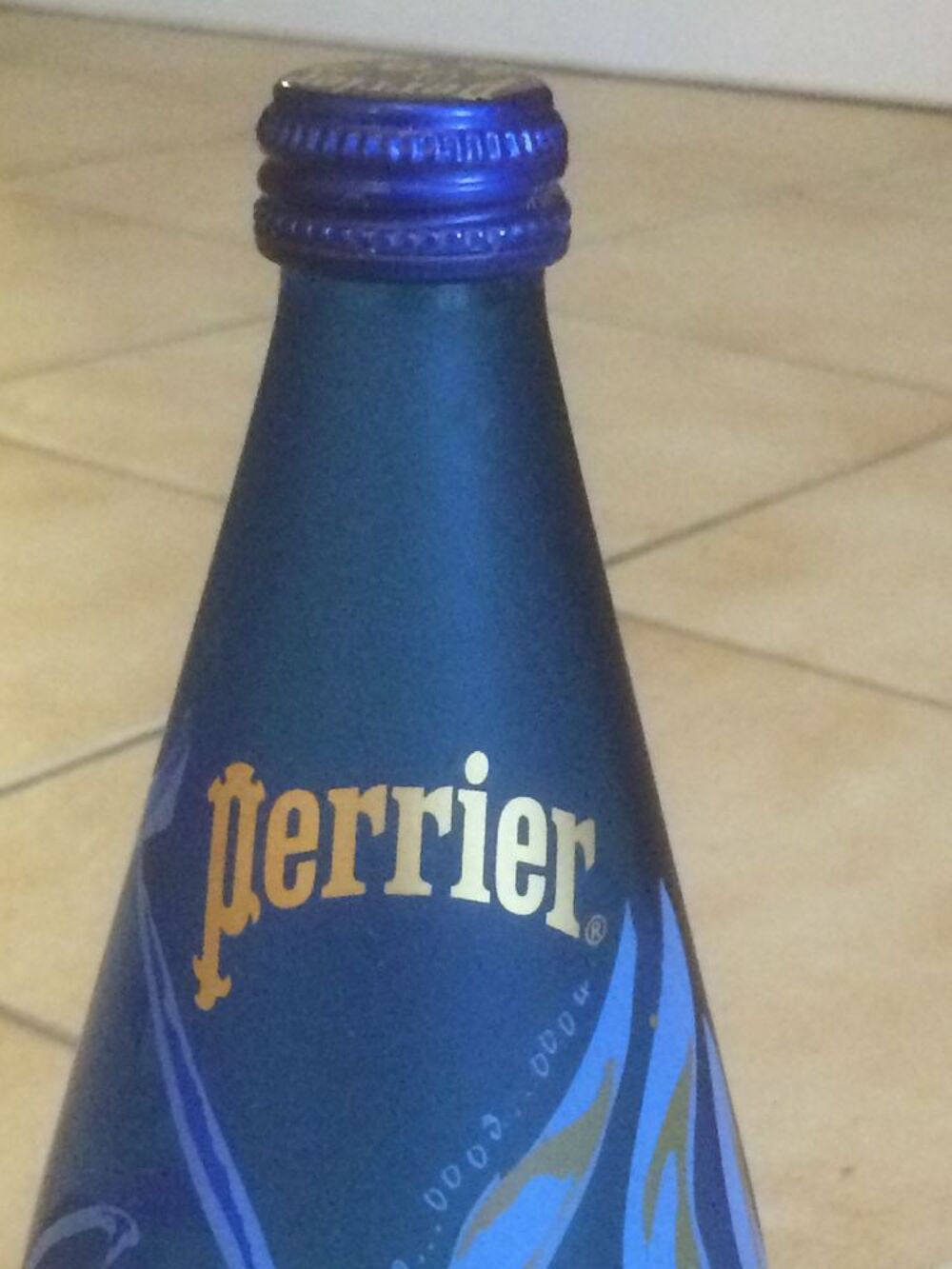 Bouteilles Perrier de collection 