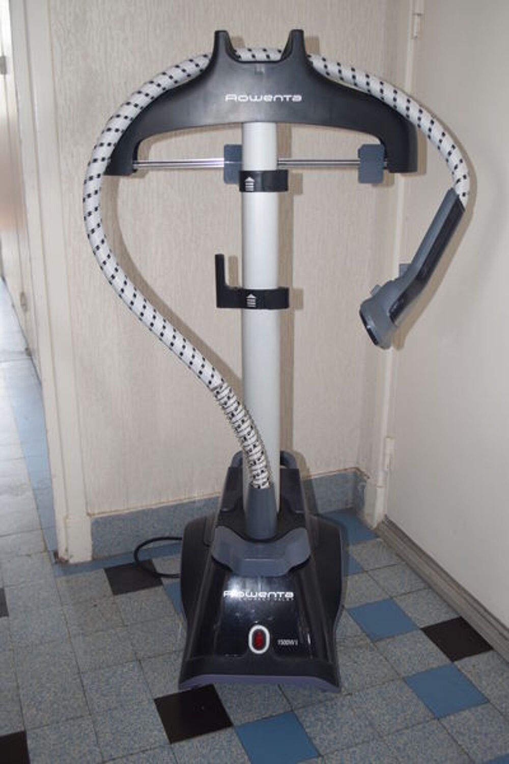 d&eacute;froisseur vertical Electroménager