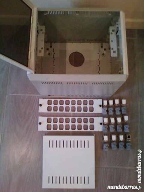  COFFRET INFORMATIQUE 10    100 Croix (59)