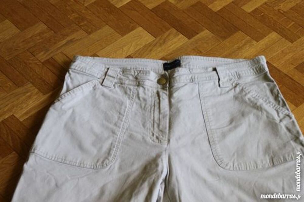 Pantalon beige avec liens Vêtements