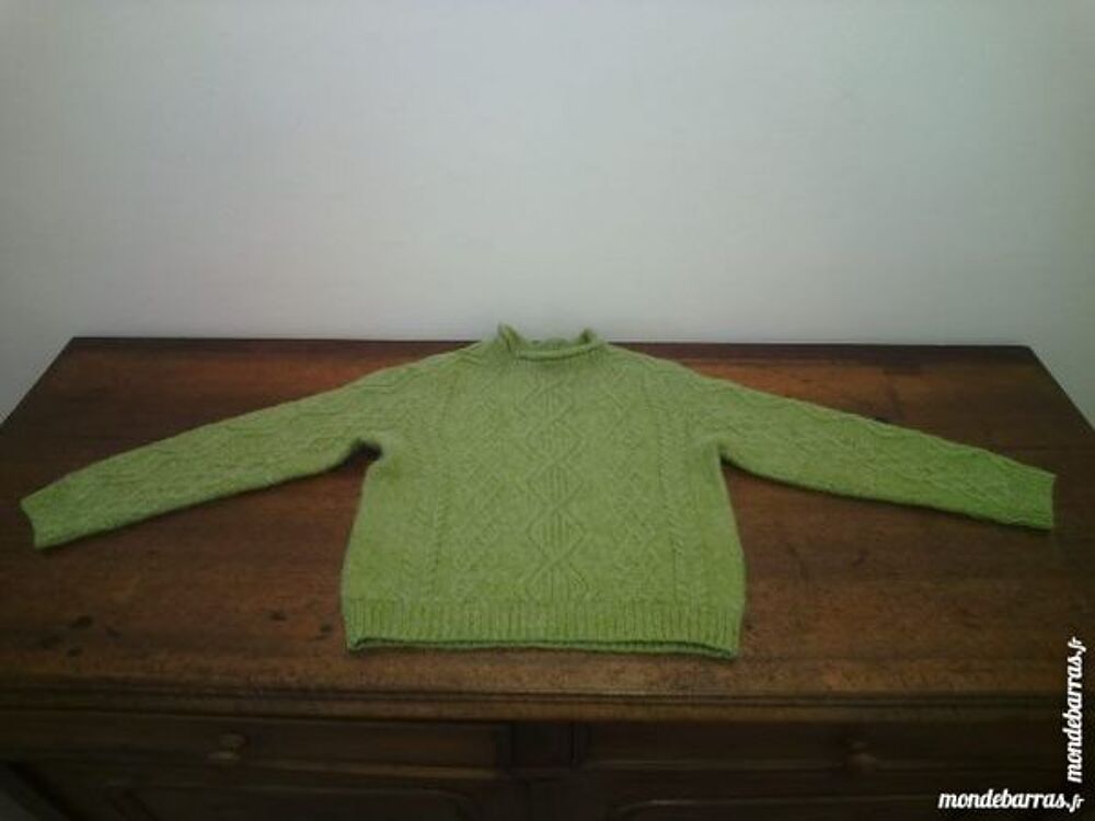 Pull de laine vert fait mains 8 ans - TBE Vêtements enfants