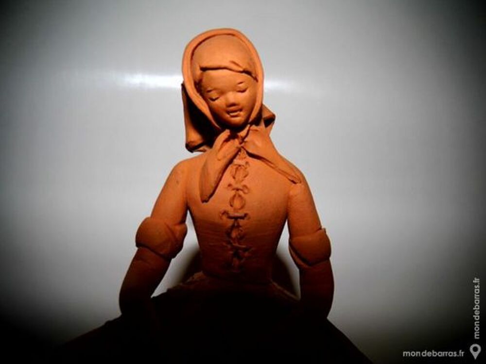 Statue statuette buste sign&eacute;e terre cuite femme Décoration