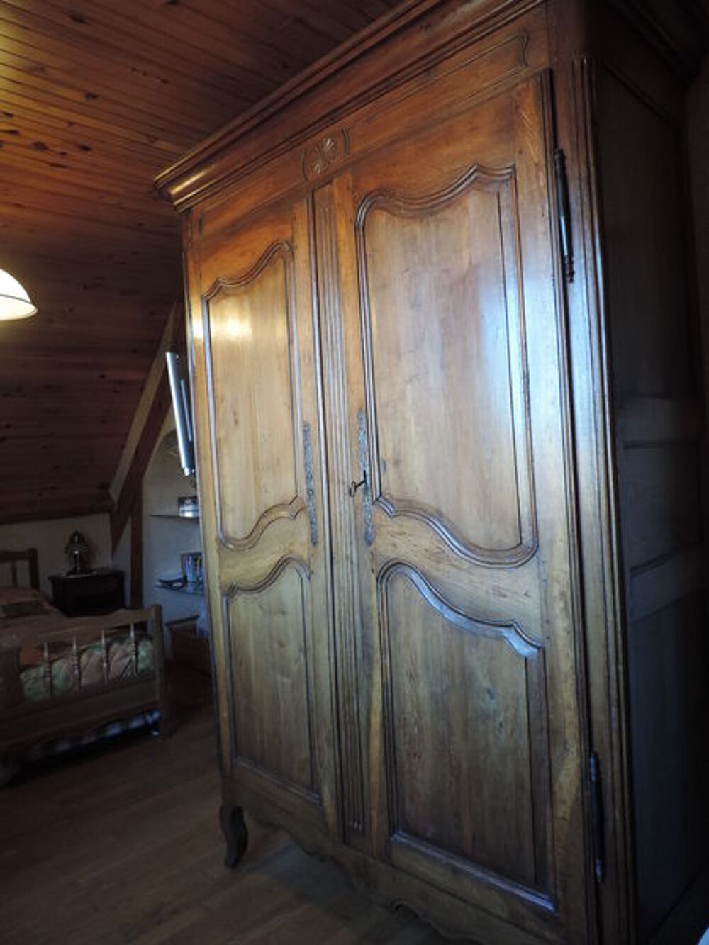 Armoire de style Louis XV Meubles