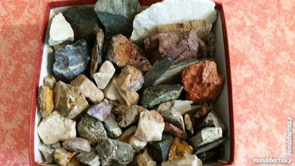 Collection de tr&egrave;s beaux Min&eacute;raux 