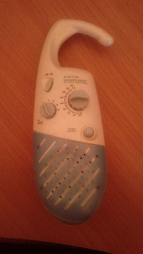 RADIO AM/FM ETANCHE 5 Beaurepaire (38)