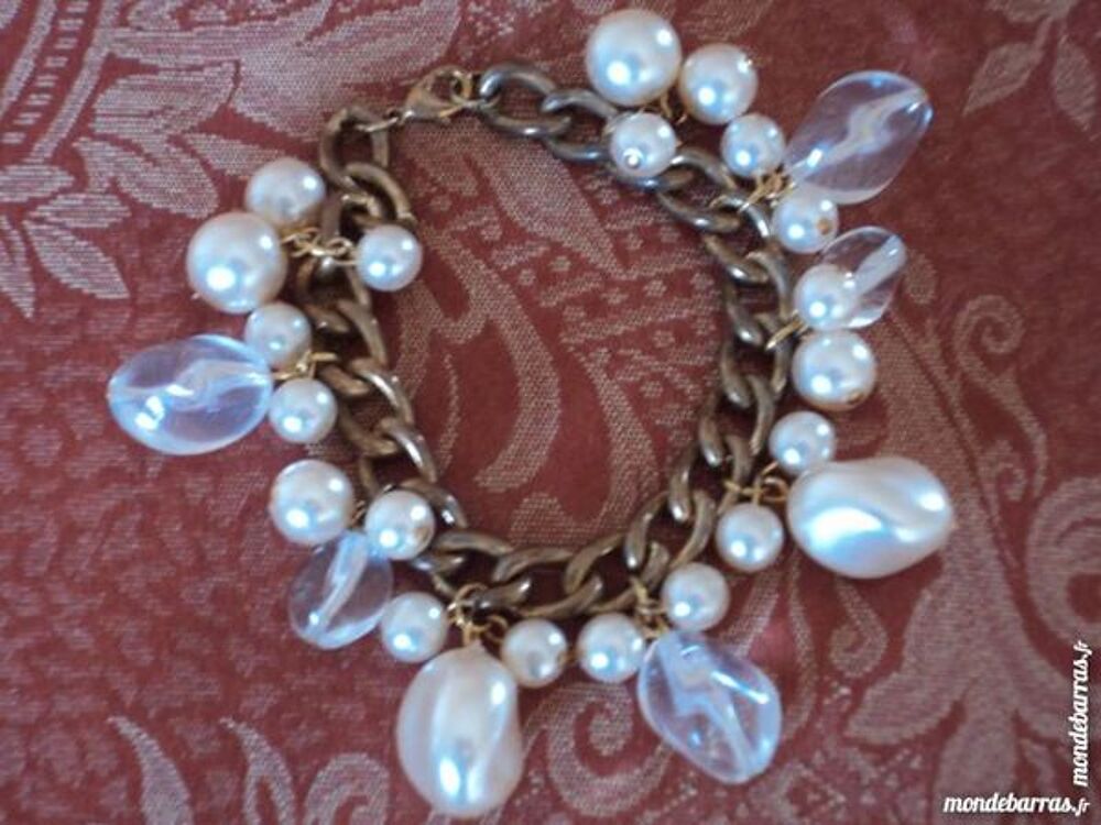 BRACELET perles blanc nacr&eacute; Bijoux et montres