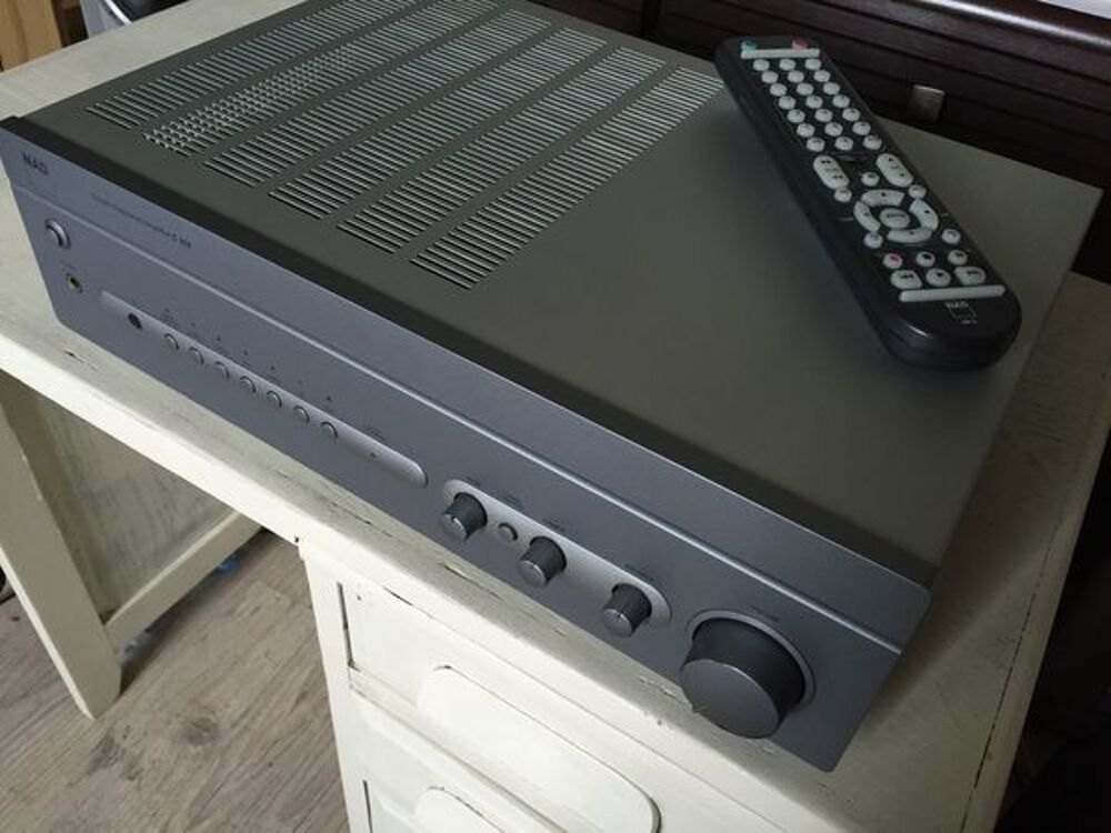Amplificateur NAD C352 Audio et hifi